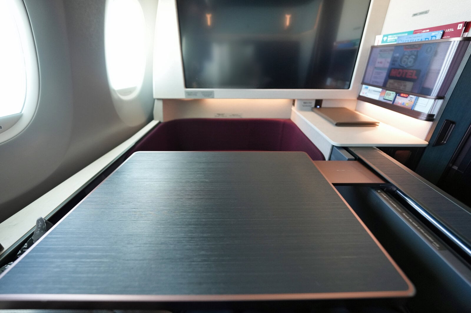 必見】JAL新ファーストクラス“食の真髄”を体験！250万円の答えは